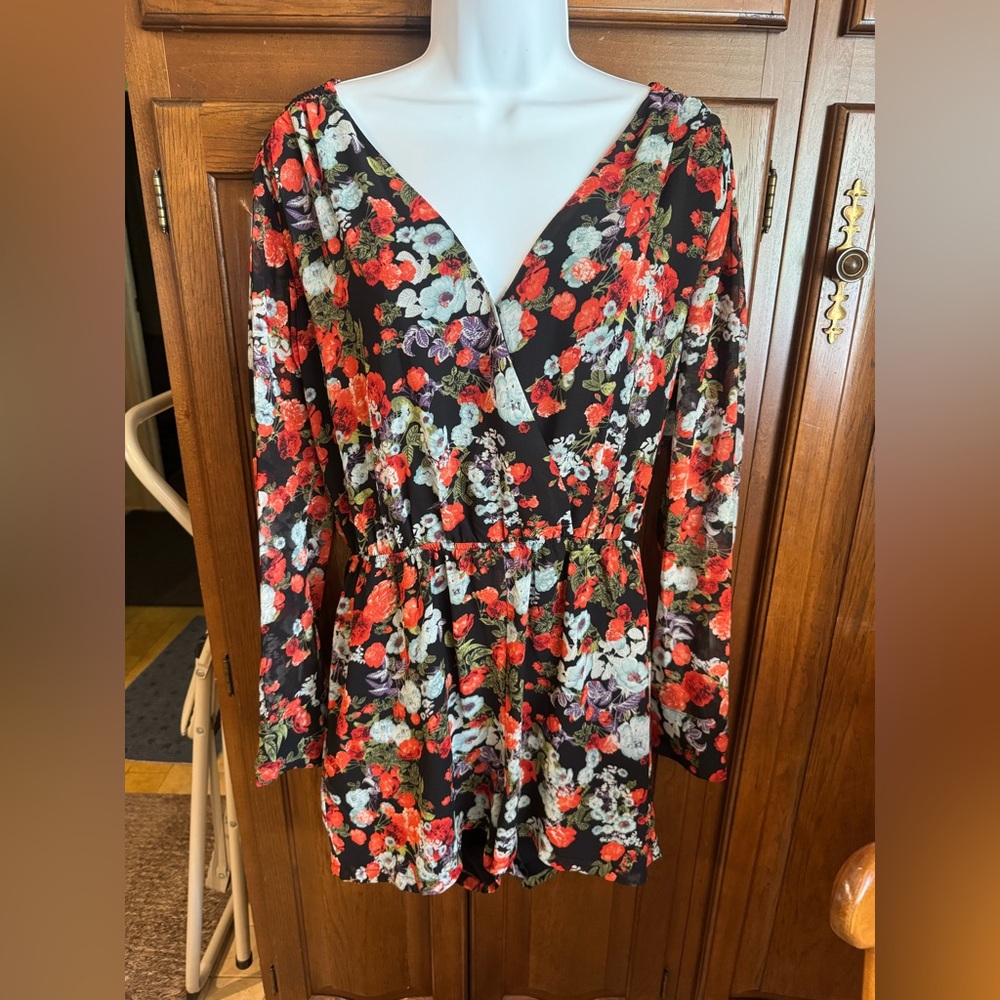 BCBGeneration Floral Long Sleeve Romper - NWOT